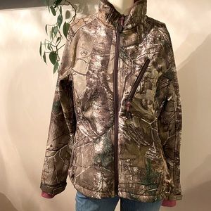 Camo Realtree jacket with pink lining